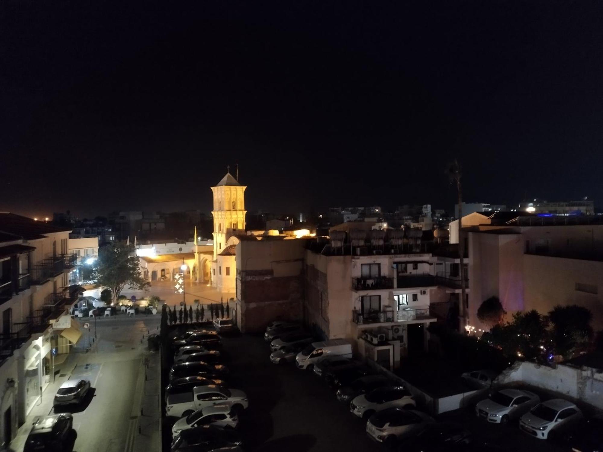 303 St Lazaros View דירה